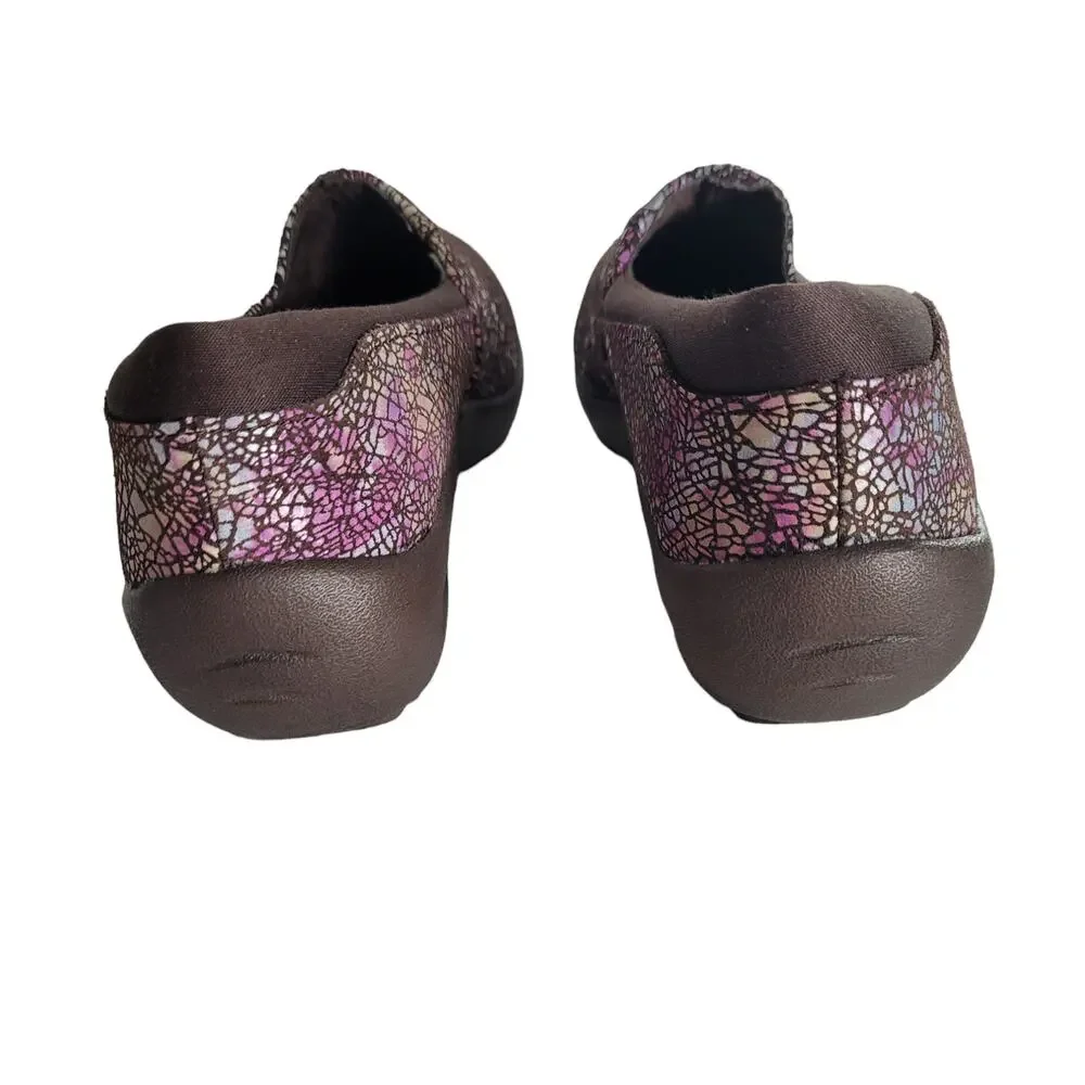 Skechers Women's Relaxed Fit Savor Upscale Slip On Loafer sz. 6.5